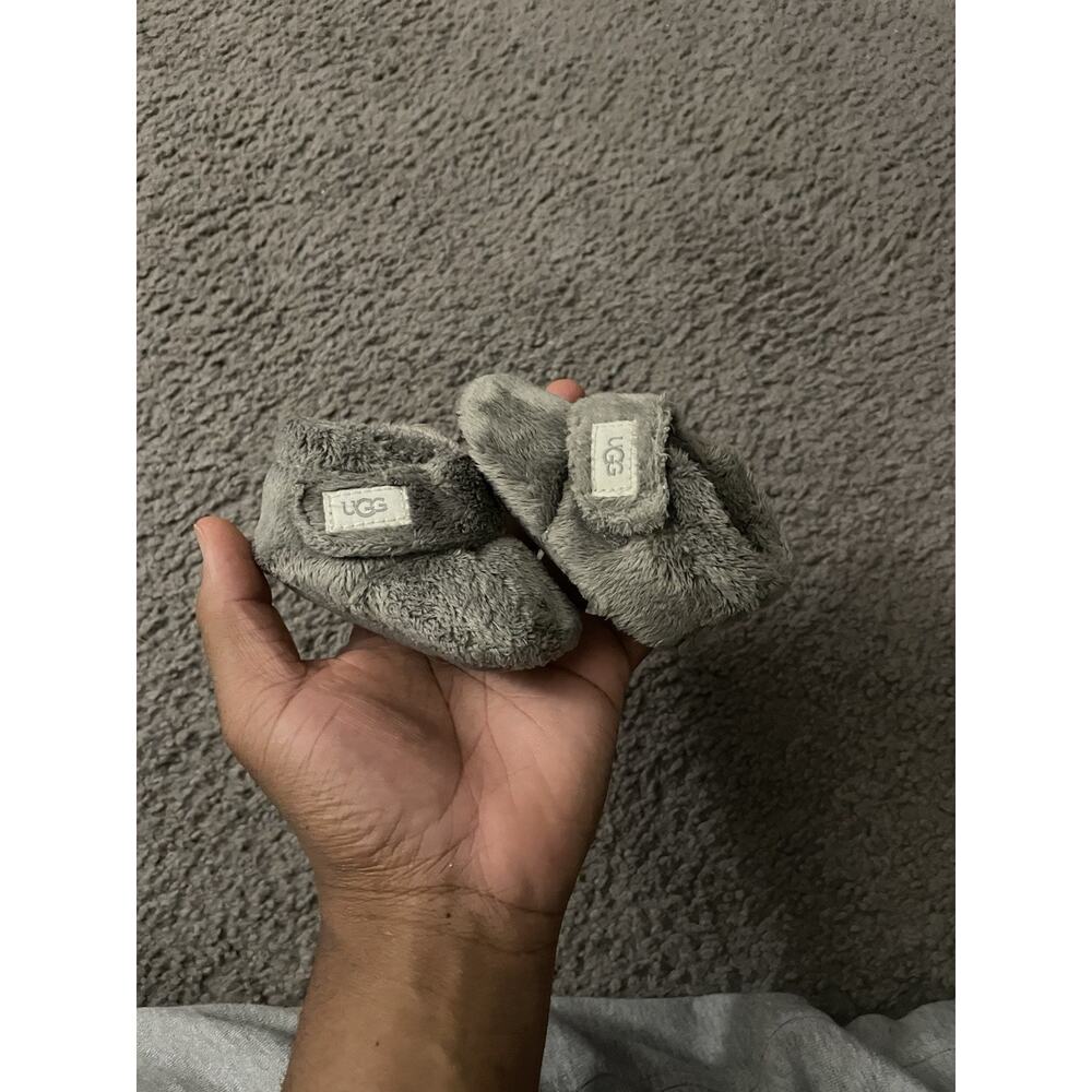 Size 1c-UGG Infant Baby Bixbee Soft Sole Crib Shoes Gray Fuzzy Fur